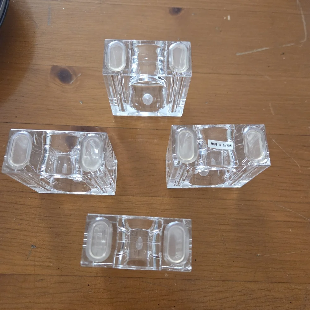 Acrylic 4 Piece Salt & Pepper Napkin Ring Shakers Never Used